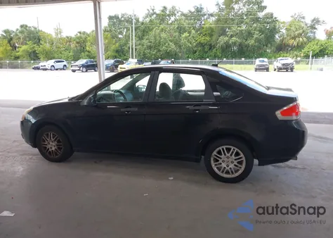 2010 Ford Focus Se z USA, uszkodzony, nr VIN 1FAHP3FN2AW272296